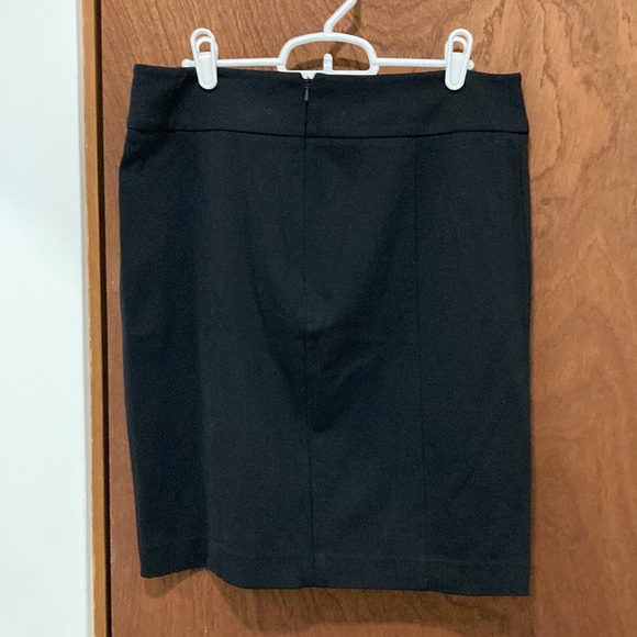 Halogen Black Pencil Skirt in Women’s 10 Soft and Stretchy - Picture 4 of 5